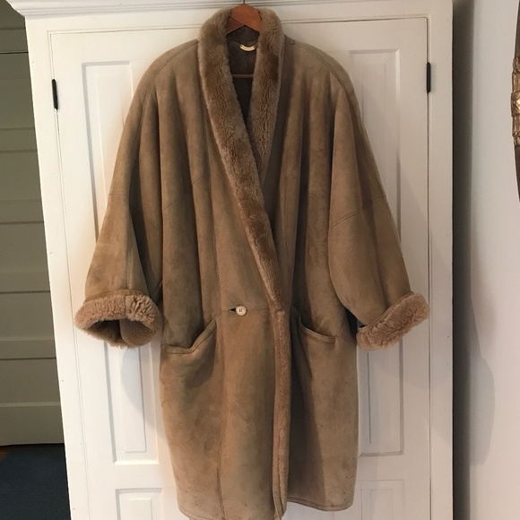 ❤️. HOST PICK! *** MARINA RINALDI SPANISH SHEARLING COAT - Picture 16 of 16